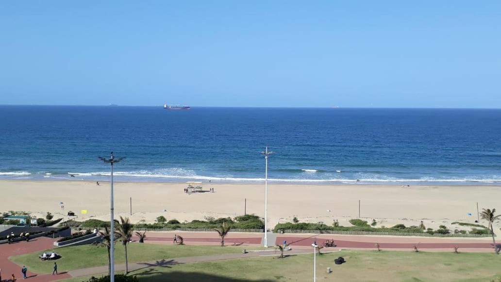 Marlborough Durban Beachfront South Beach Holiday Apartments Marine Parade Room photo